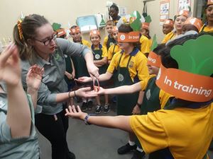 2019 Year 5 Woolies Visit 8