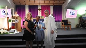 2022-year-6-graduation-mass-85