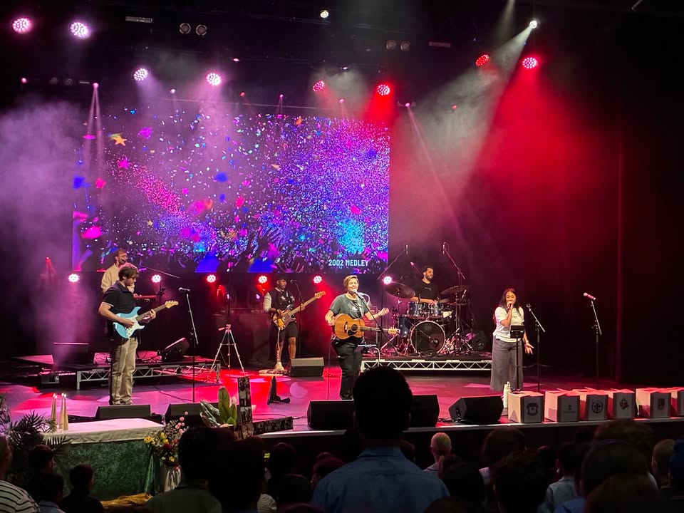 870148851588051_1304375944832004-1